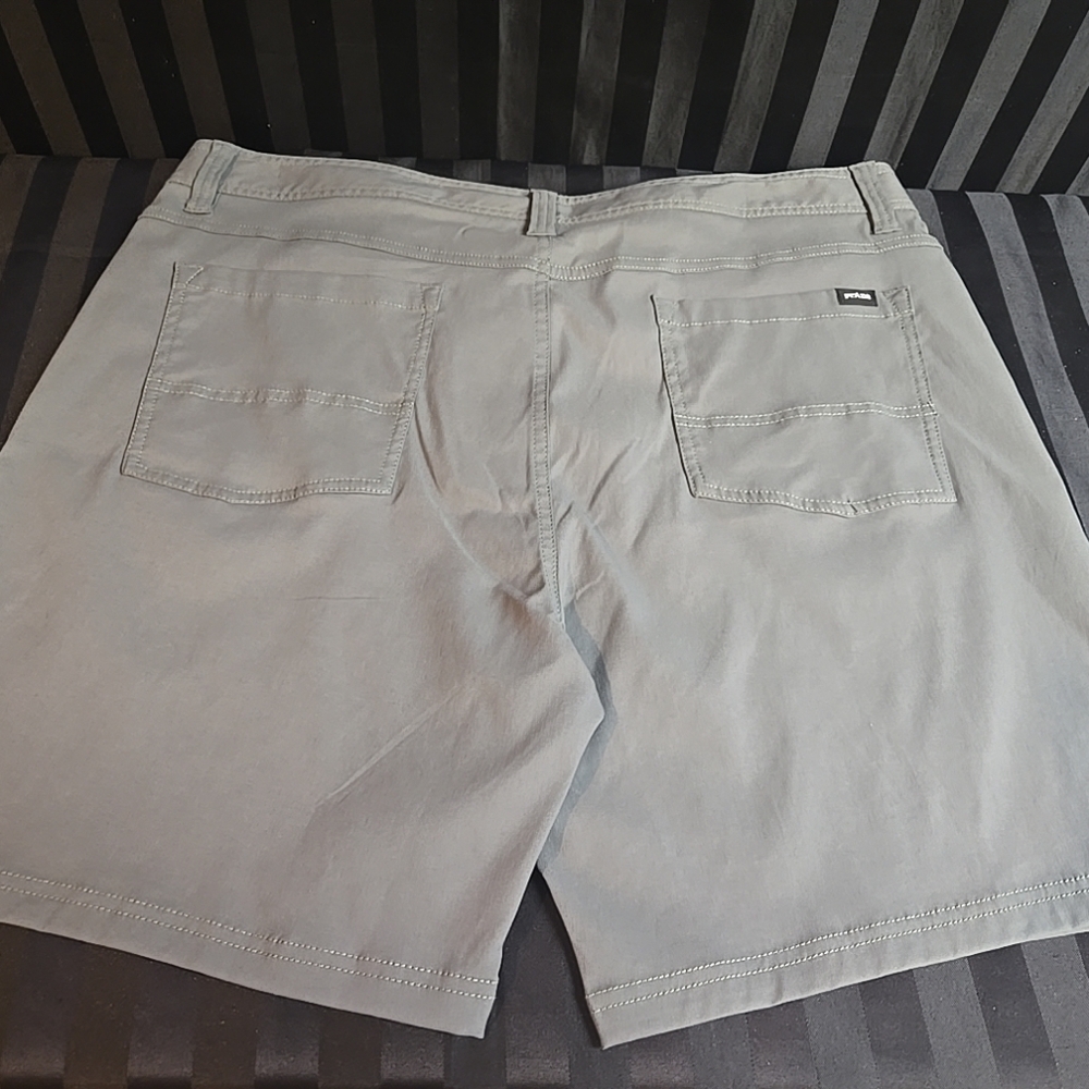 prAna Men's 40 Waist 8" Inseam Stretch Zion 5 Pocket Shorts Thyme Gray Color - Picture 7 of 8